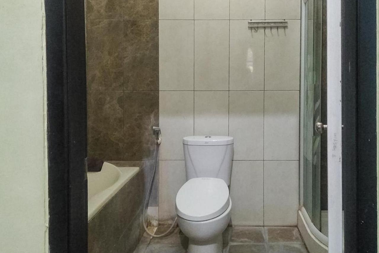 Baitussafar Ummi 1 Syariah Otel Malang Dış mekan fotoğraf